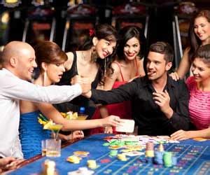 casino hosts whales comps